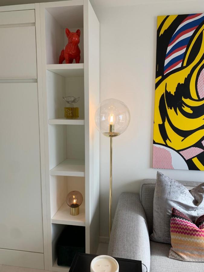 Luxe Studio/Suite Met Zeezicht En Volle Zon クノック・ヘイスト エクステリア 写真