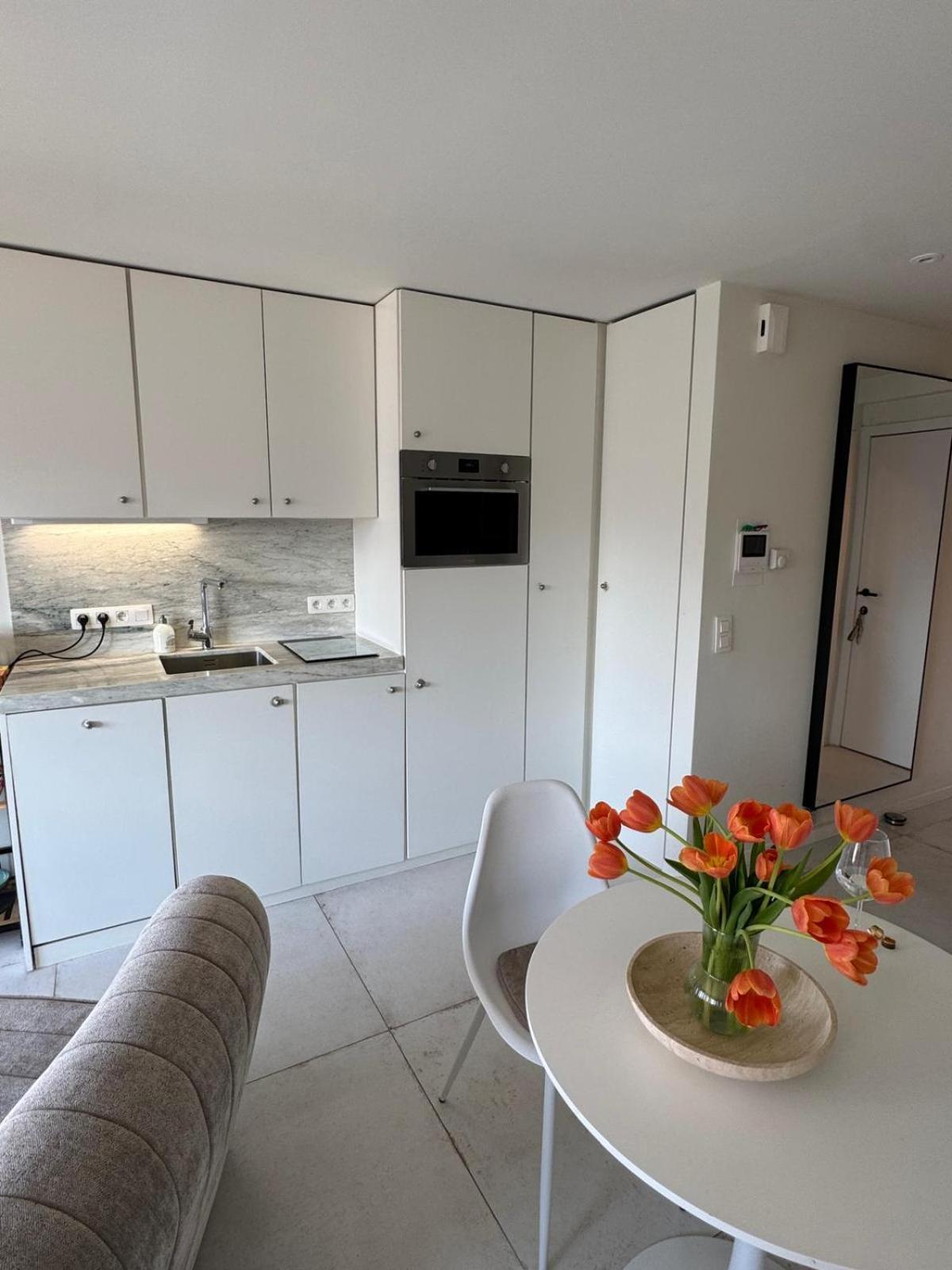Luxe Studio/Suite Met Zeezicht En Volle Zon クノック・ヘイスト エクステリア 写真